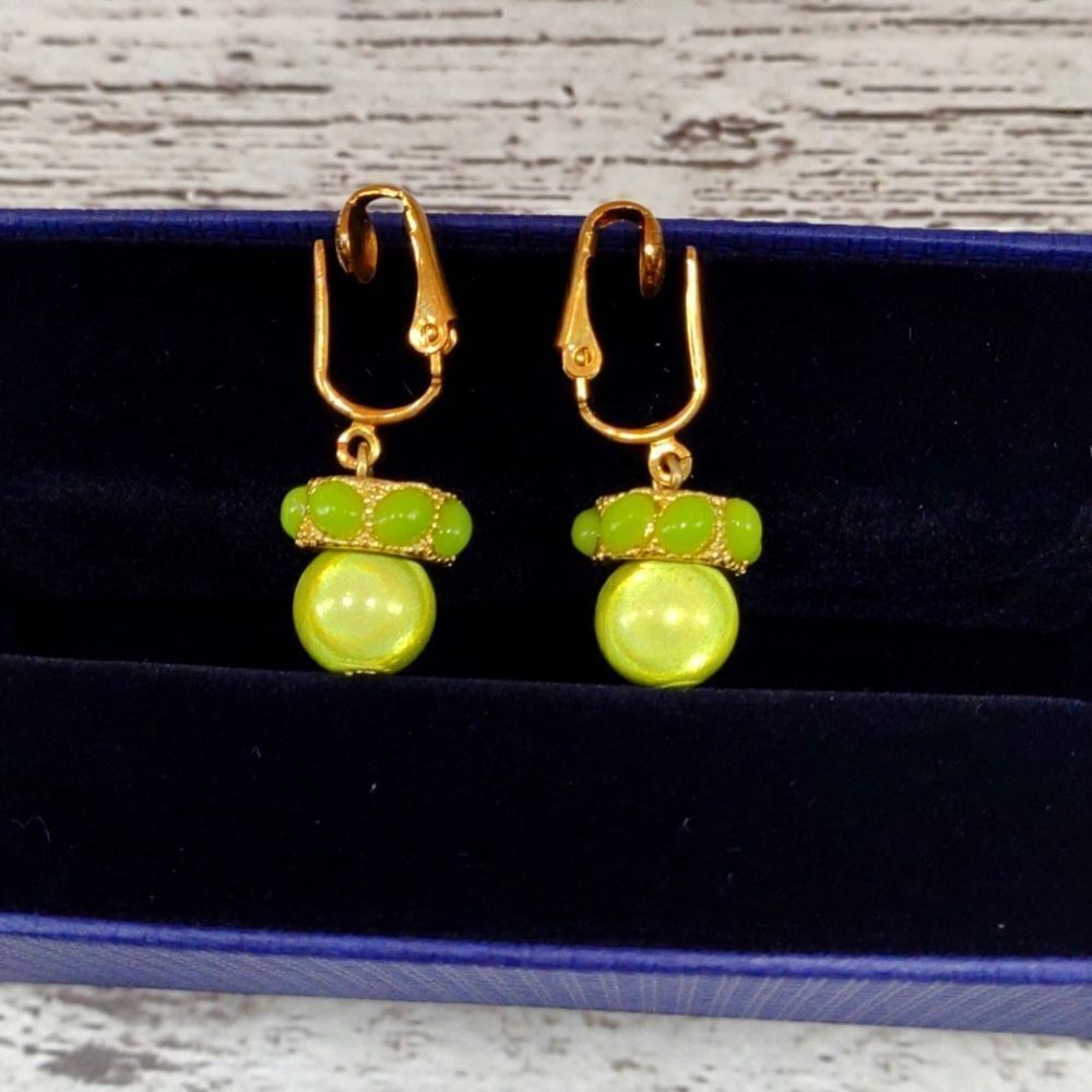 Vintage Clip Earrings Green and Gold.   B1